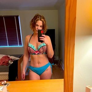 Shadow and shore bikini top , Kenneth kole medium  bottoms